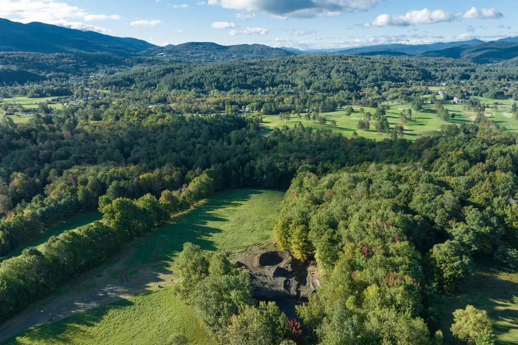 1025 Weeks Hill Road Stowe VT 05672