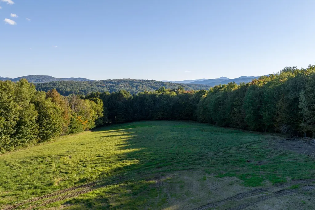 1025 Weeks Hill Road Stowe VT 05672
