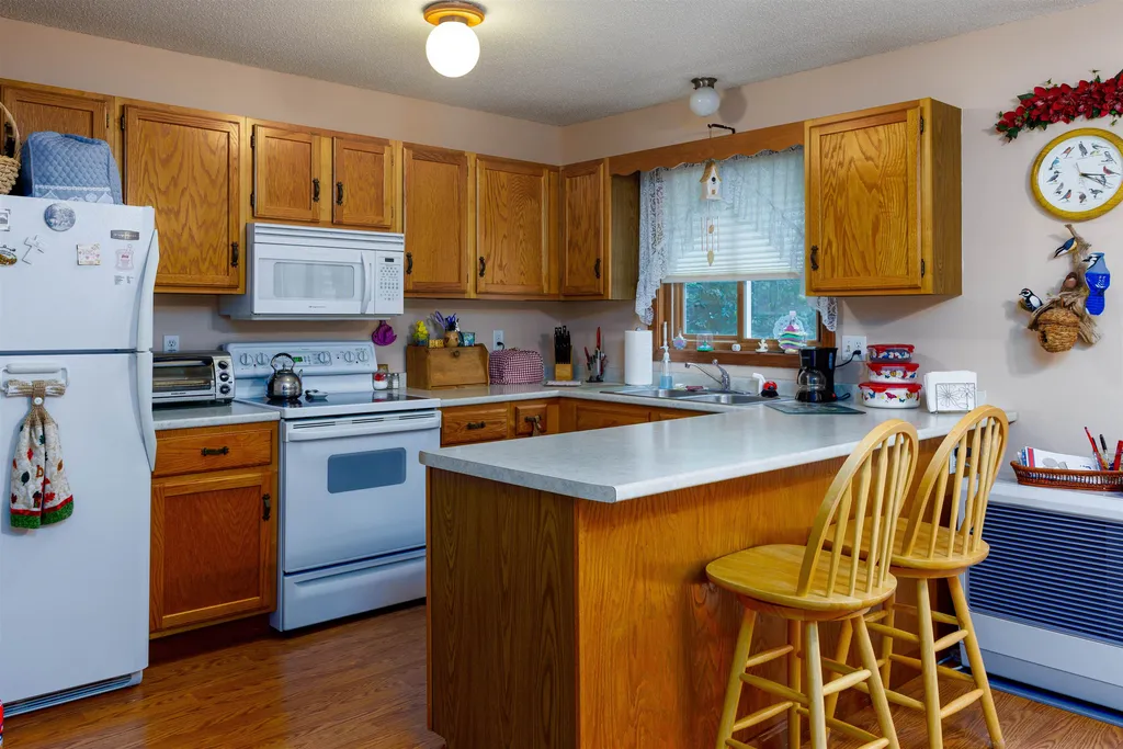 60 Woodlins Circle Colchester VT 05446