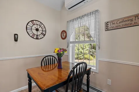 17 Red Oak Drive Gilford NH 03249
