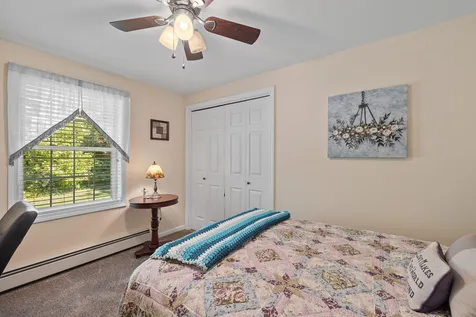 17 Red Oak Drive Gilford NH 03249