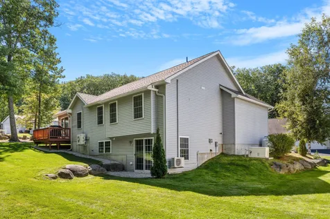17 Red Oak Drive Gilford NH 03249
