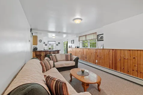 17 Red Oak Drive Gilford NH 03249