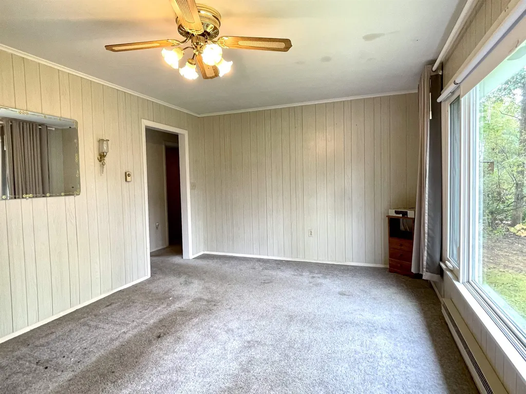 4 Spring Street Whitefield NH 03598