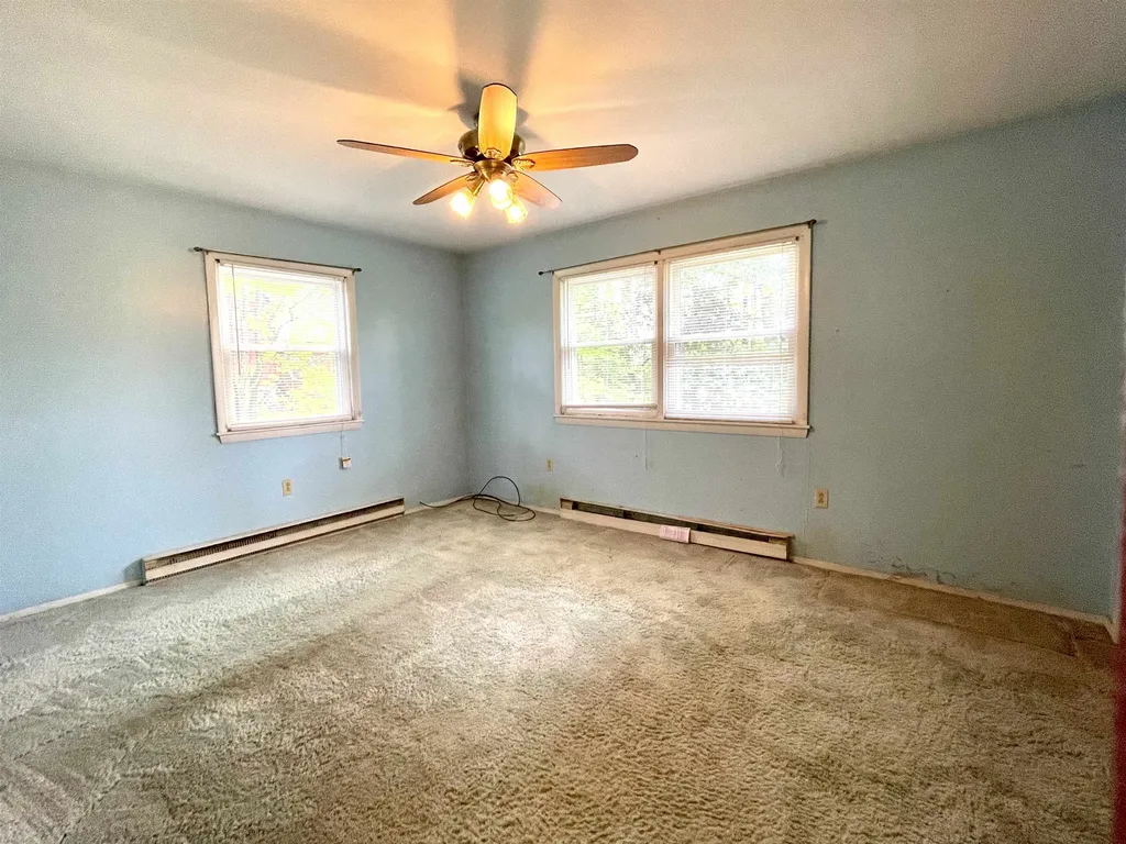 4 Spring Street Whitefield NH 03598