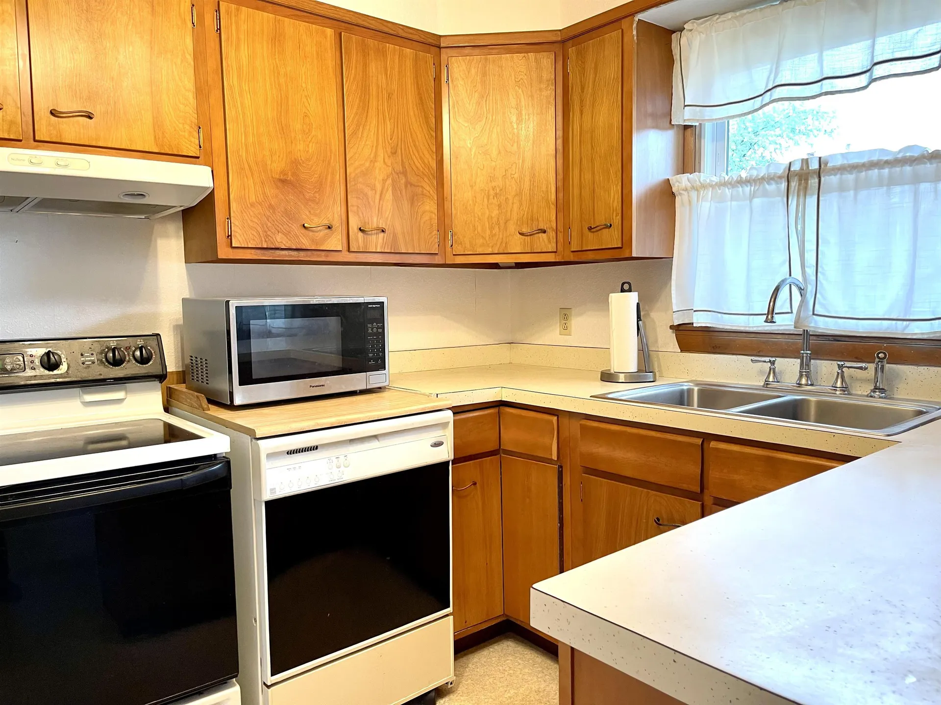 4 Spring Street Whitefield NH 03598