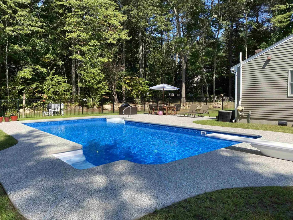 54 E Nashua Road Windham NH 03087
