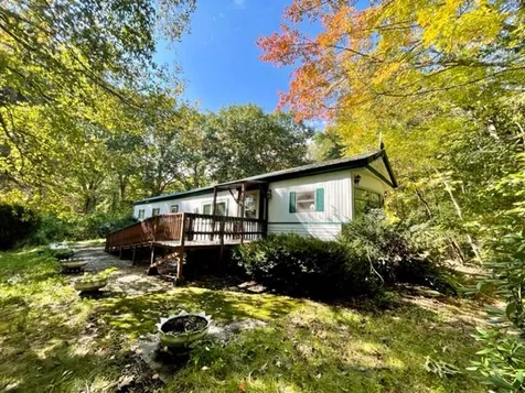8 Williams Street Sandown NH 03873
