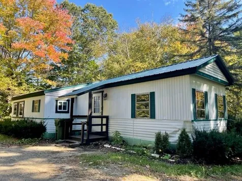 8 Williams Street Sandown NH 03873