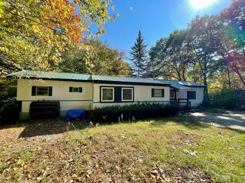 8 Williams Street Sandown NH 03873