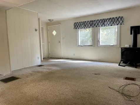 8 Williams Street Sandown NH 03873