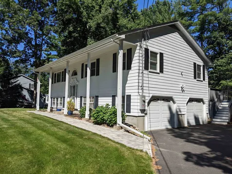 15 Brookside Drive Merrimack NH 03054