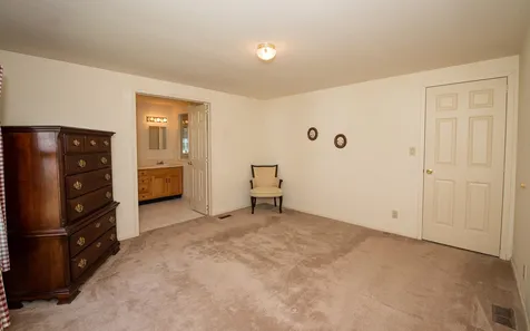 25 Granite Circle Hampstead NH 03841