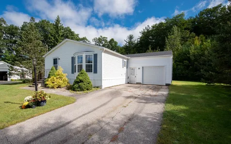 25 Granite Circle Hampstead NH 03841