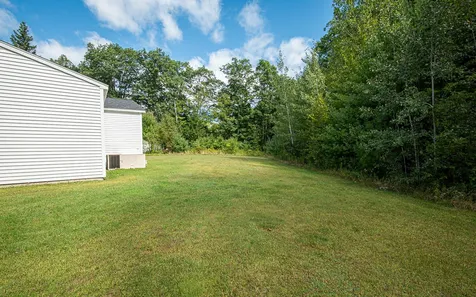 25 Granite Circle Hampstead NH 03841