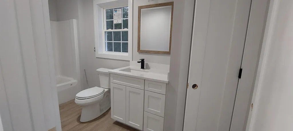 26 Merrick Road Raymond NH 03077