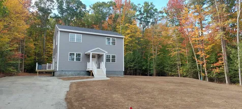 26 Merrick Road Raymond NH 03077