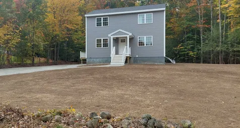26 Merrick Road Raymond NH 03077