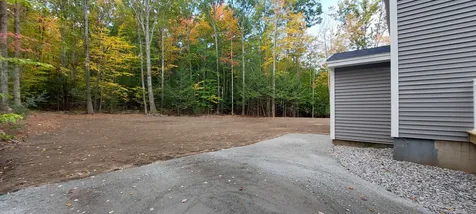 26 Merrick Road Raymond NH 03077