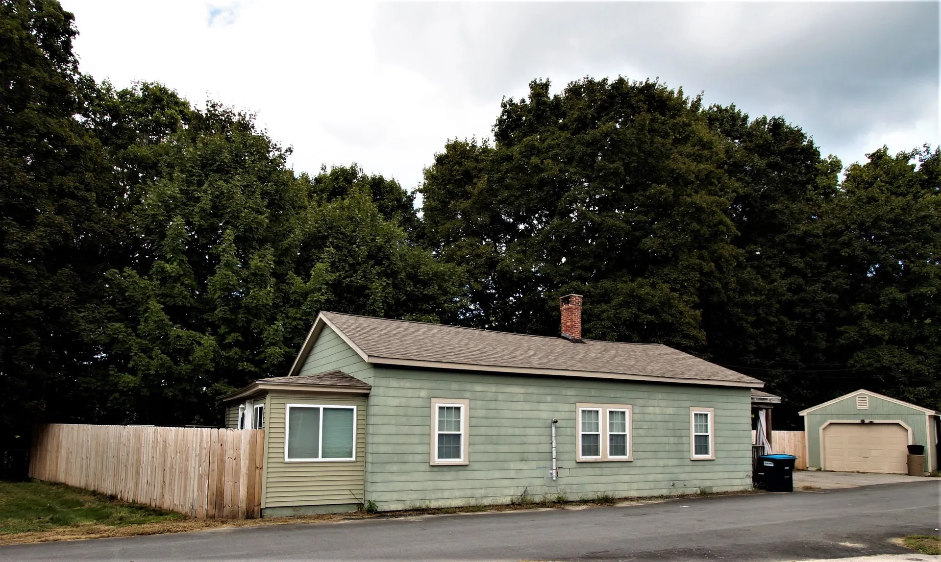 4 East Webster Street Allenstown NH 03275