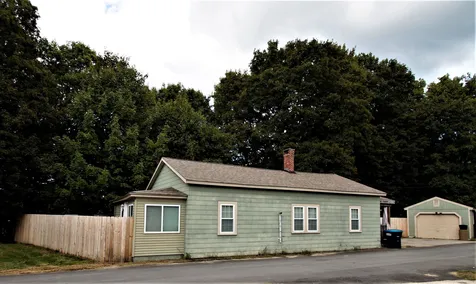 4 East Webster Street Allenstown NH 03275