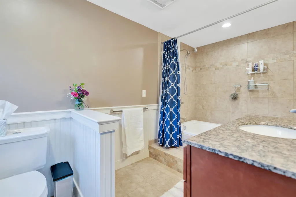 55 Jennifer Lane Hartford VT 05001