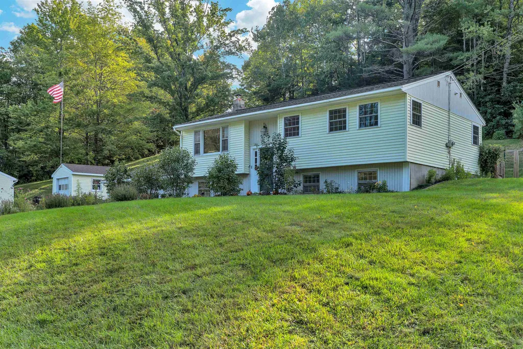 55 Jennifer Lane Hartford VT 05001