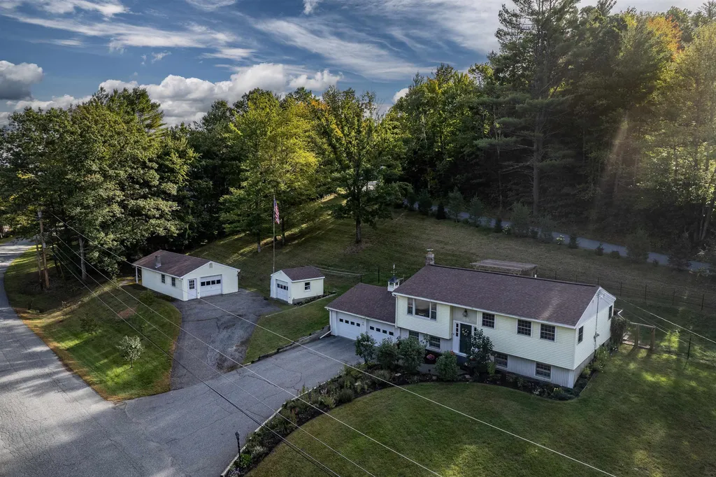 55 Jennifer Lane Hartford VT 05001