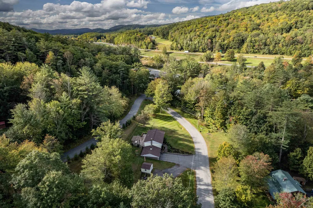 55 Jennifer Lane Hartford VT 05001