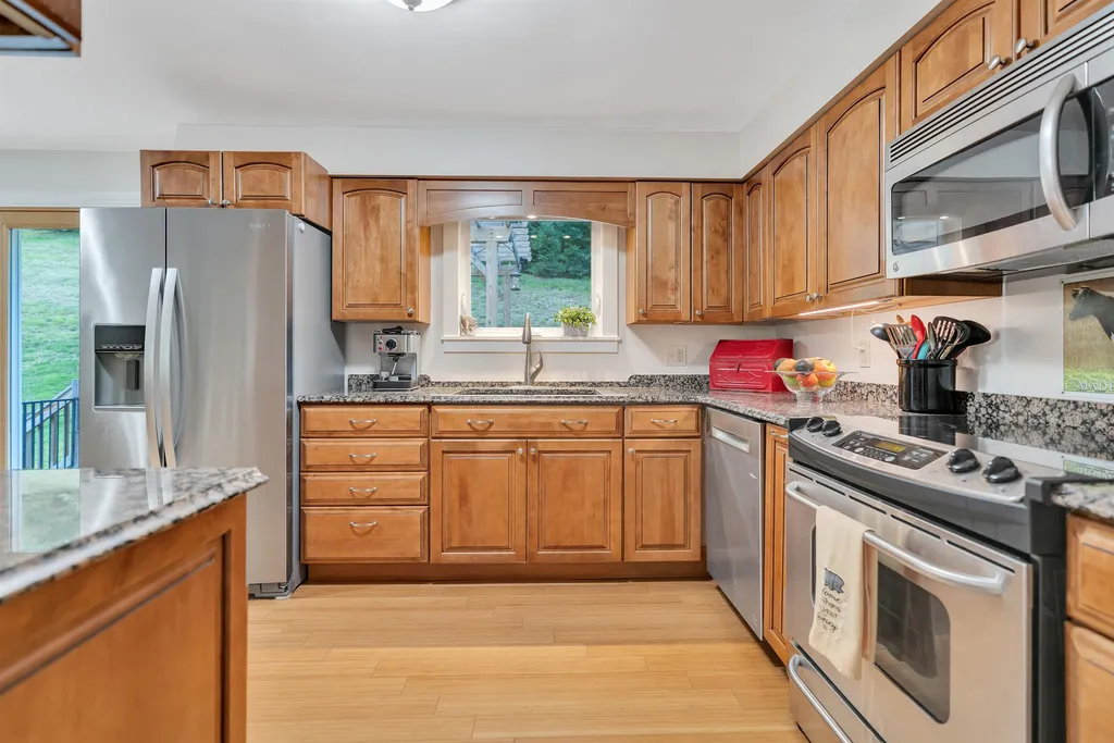 55 Jennifer Lane Hartford VT 05001