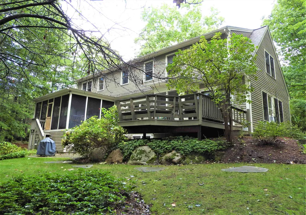 40 Dwinell Drive Concord NH 03301
