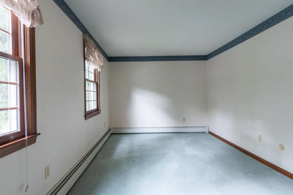 466 Coral Avenue Manchester NH 03104