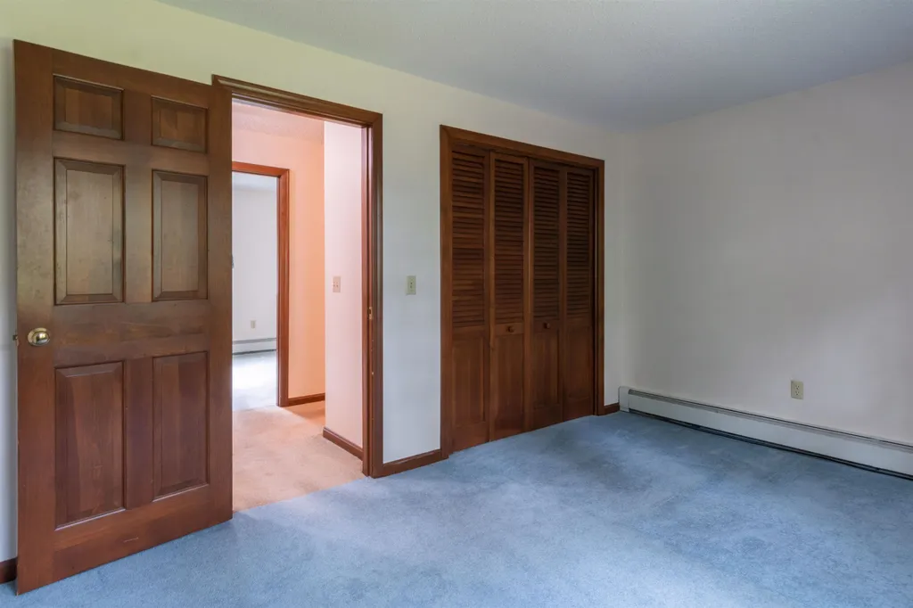 466 Coral Avenue Manchester NH 03104