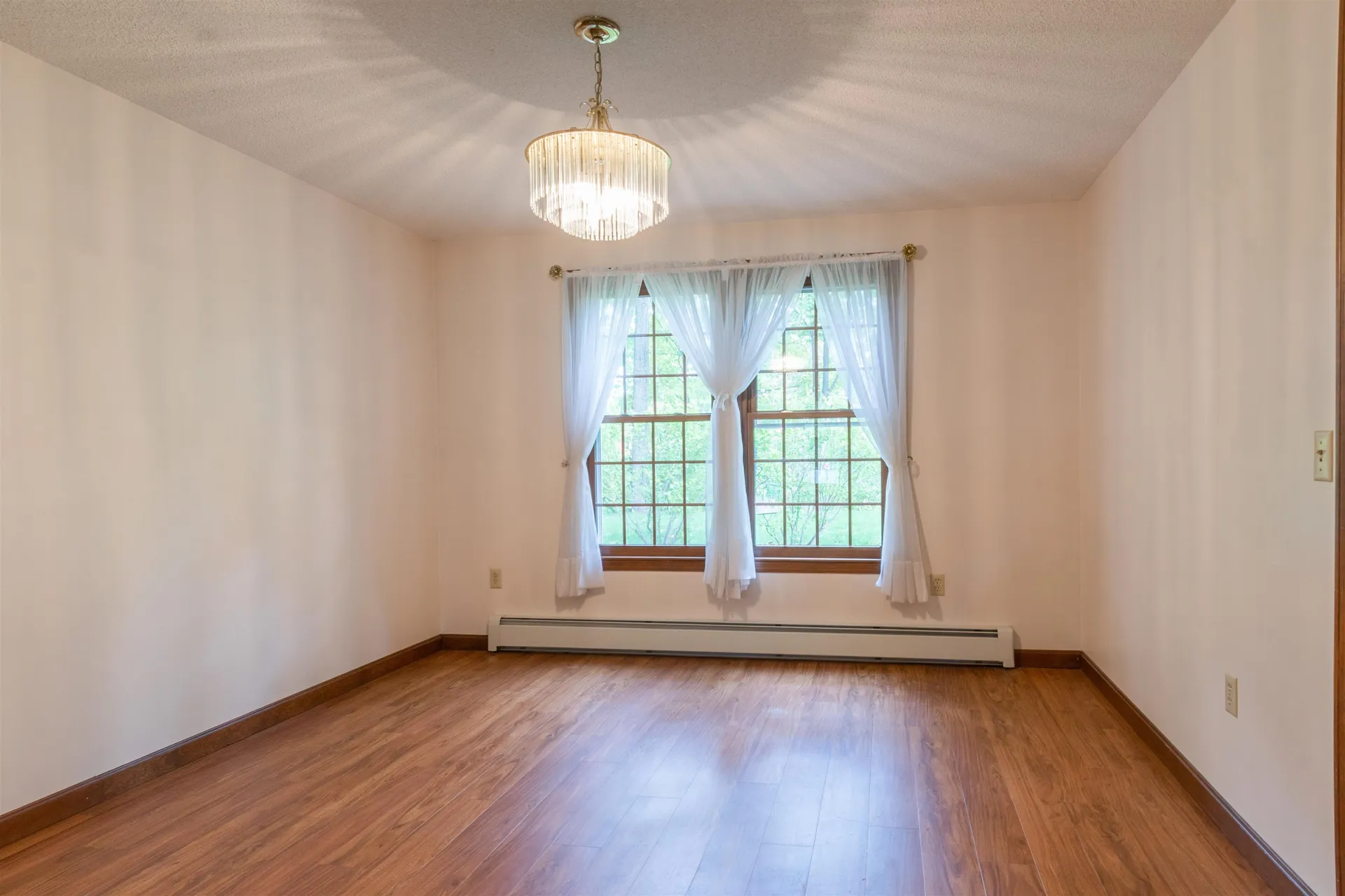 466 Coral Avenue Manchester NH 03104