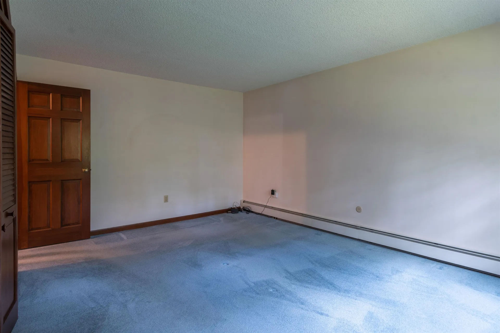466 Coral Avenue Manchester NH 03104