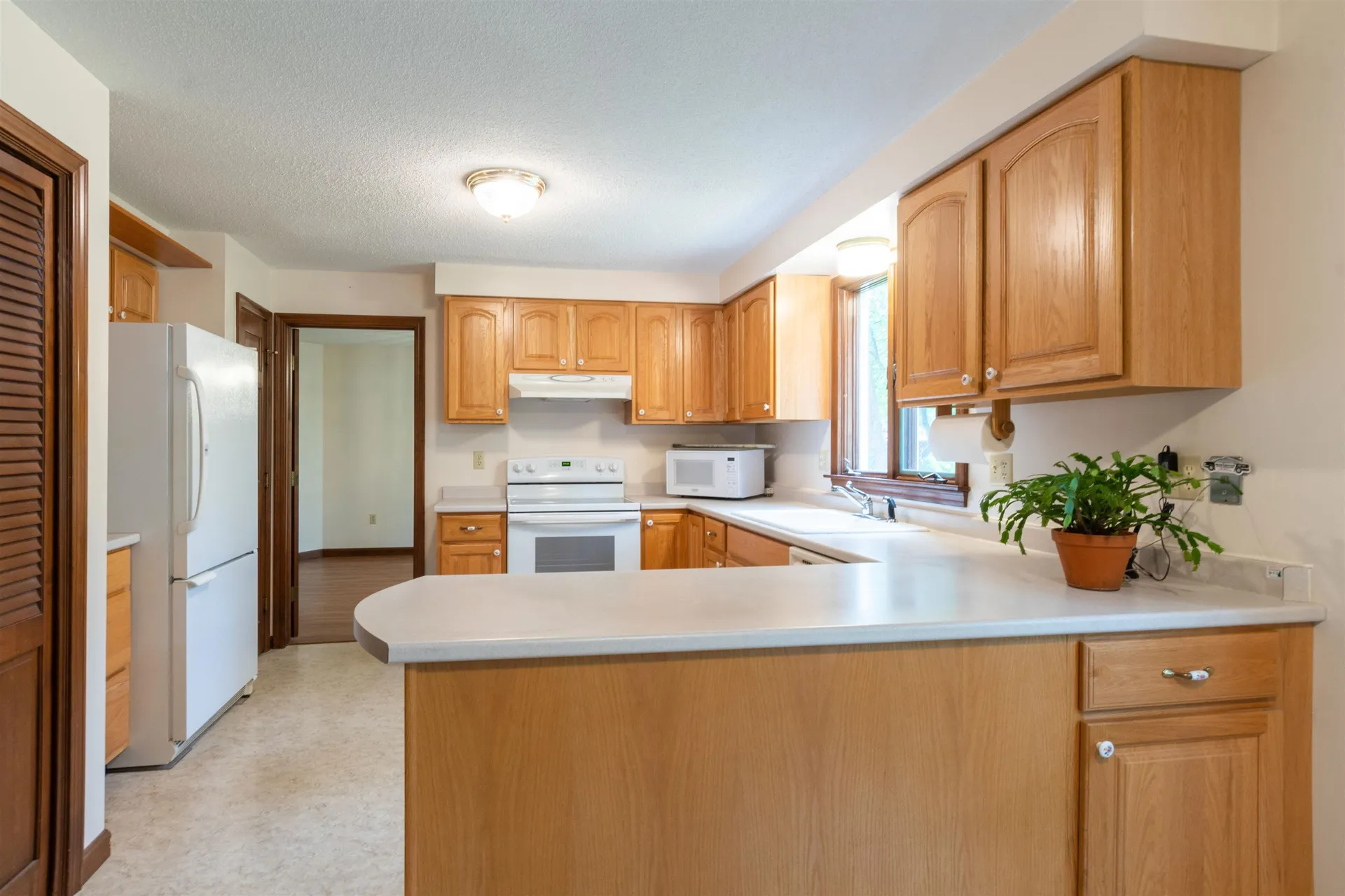 466 Coral Avenue Manchester NH 03104