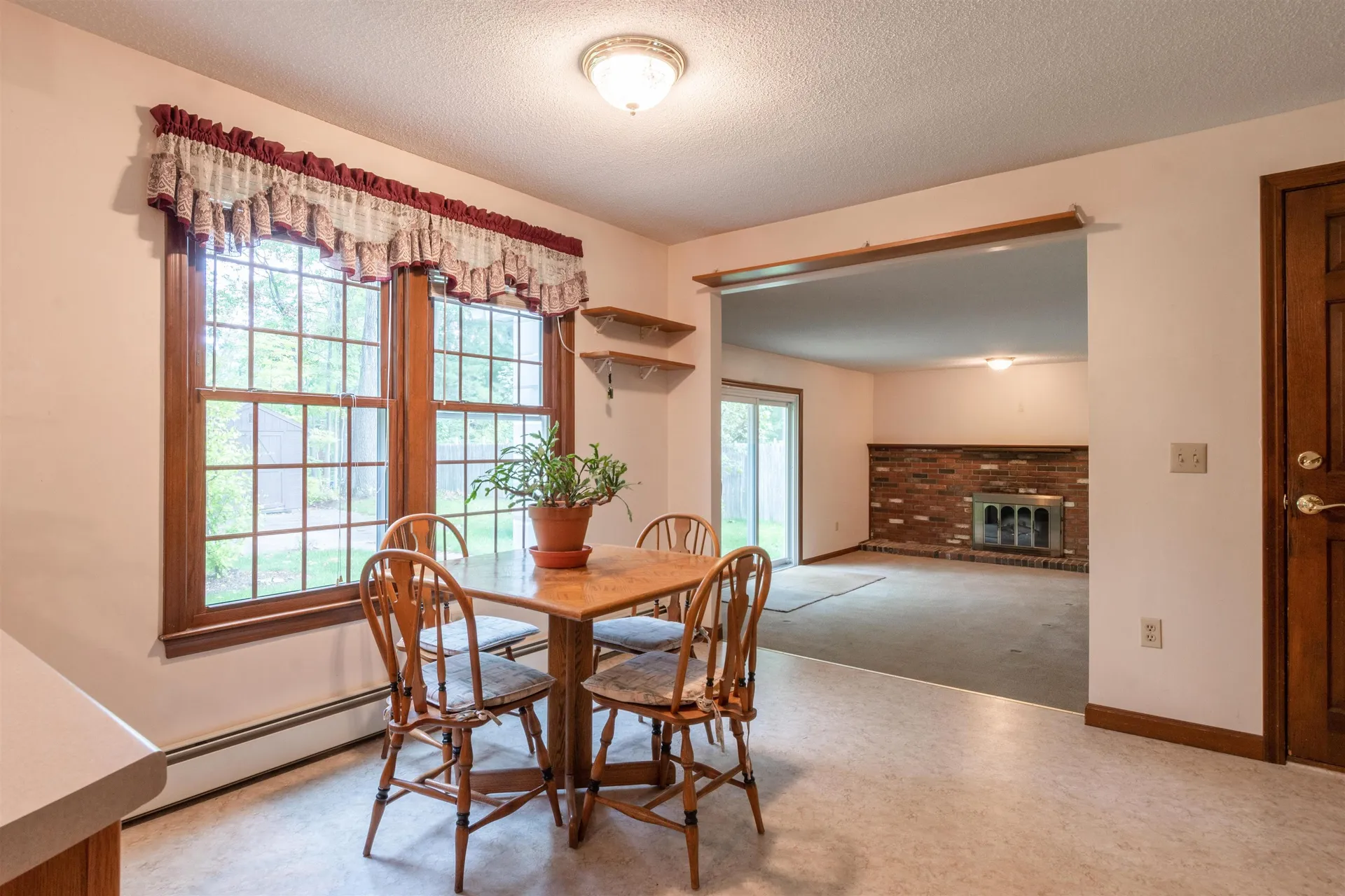 466 Coral Avenue Manchester NH 03104