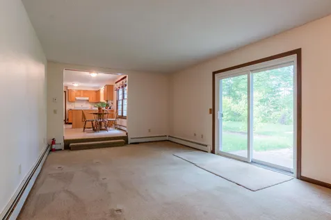 466 Coral Avenue Manchester NH 03104
