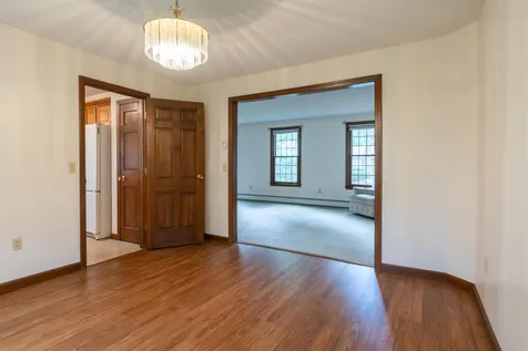 466 Coral Avenue Manchester NH 03104