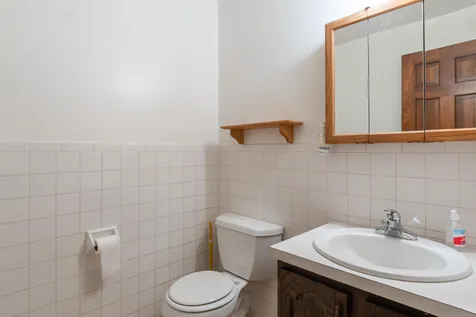 466 Coral Avenue Manchester NH 03104