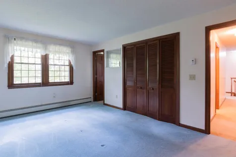 466 Coral Avenue Manchester NH 03104