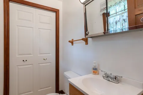 466 Coral Avenue Manchester NH 03104