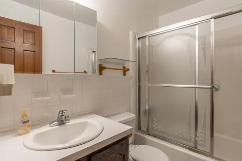 466 Coral Avenue Manchester NH 03104