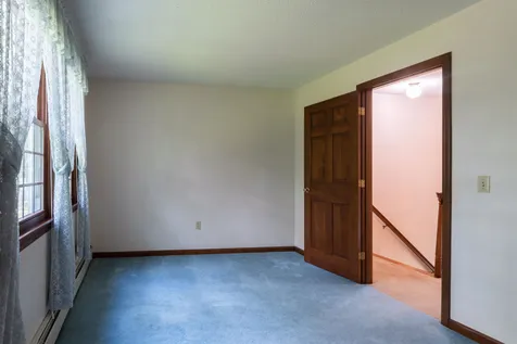 466 Coral Avenue Manchester NH 03104