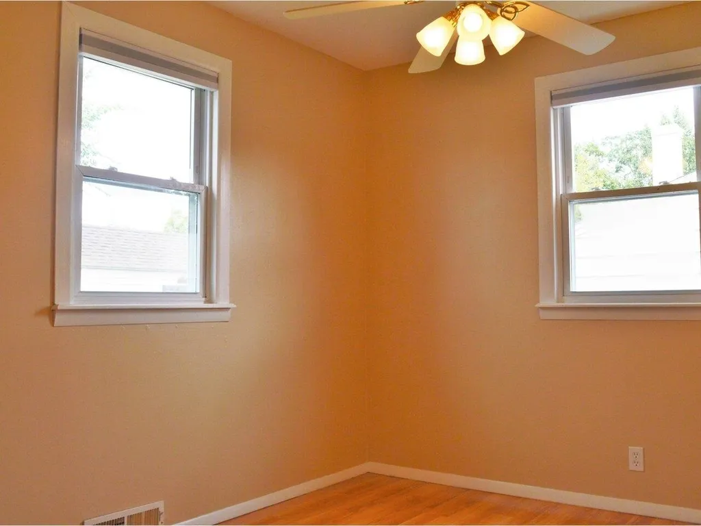 36 Turf Road Burlington VT 05408