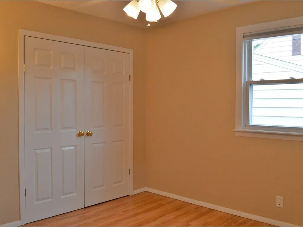 36 Turf Road Burlington VT 05408