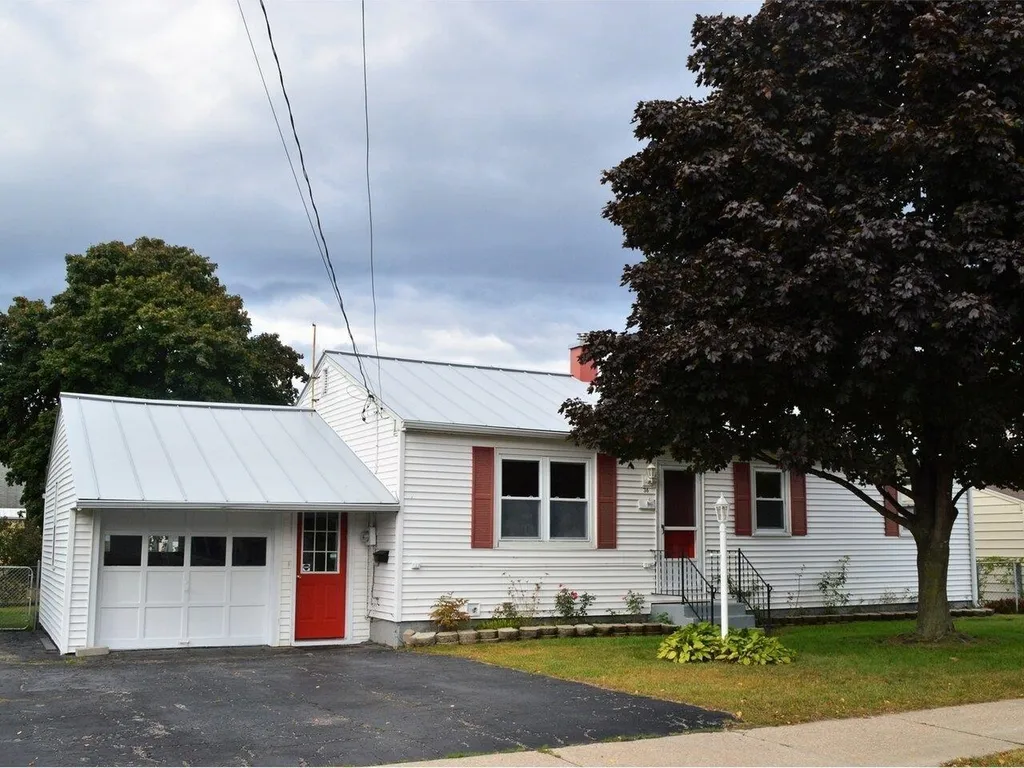 36 Turf Road Burlington VT 05408