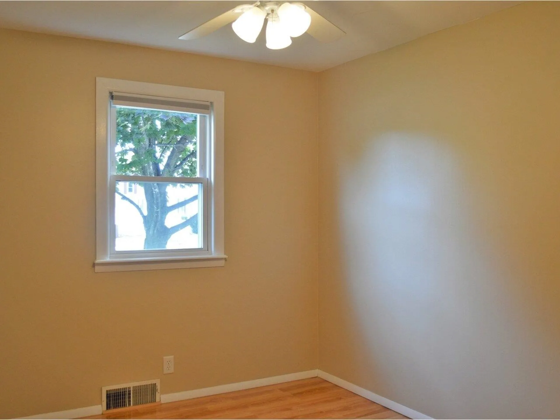 36 Turf Road Burlington VT 05408