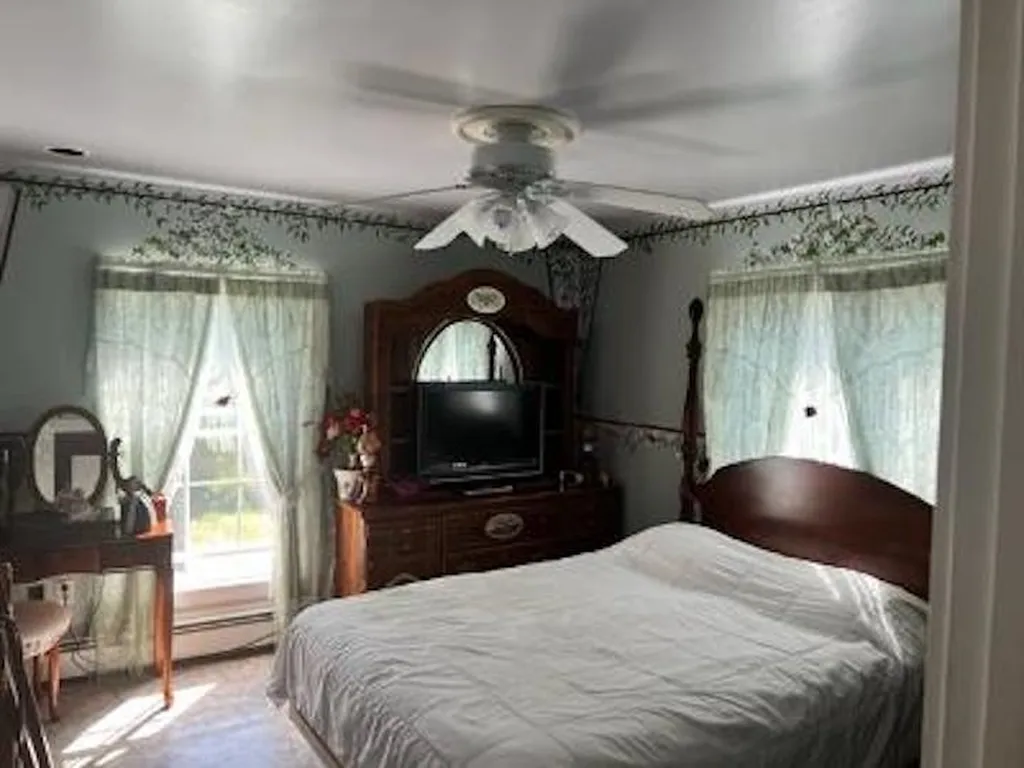 35 Auburn Road Hooksett NH 03106