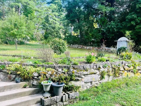 35 Auburn Road Hooksett NH 03106